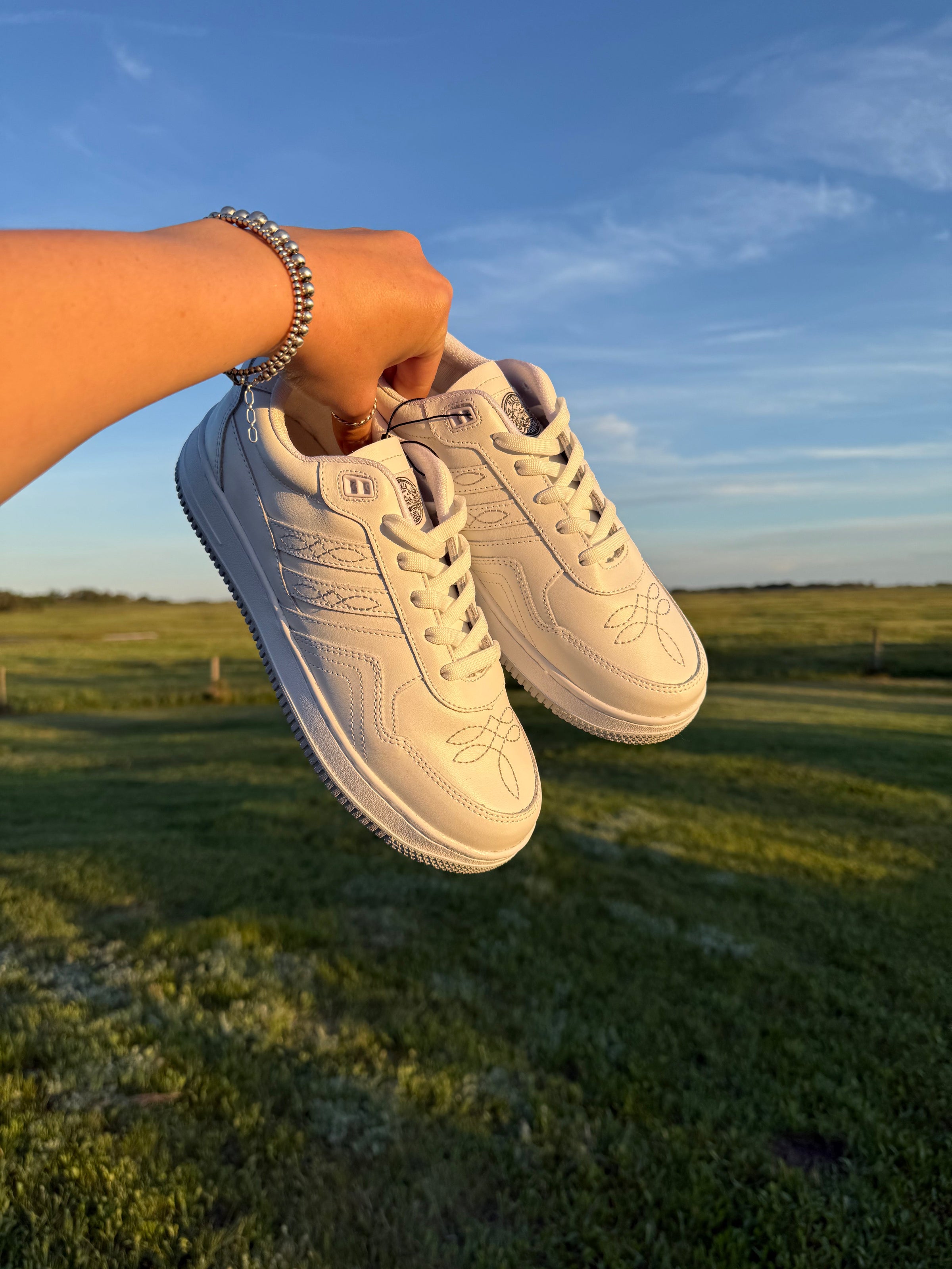 FOOTWEAR