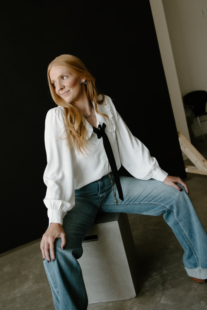 Peter Pan Collar Bow Tie Blouse