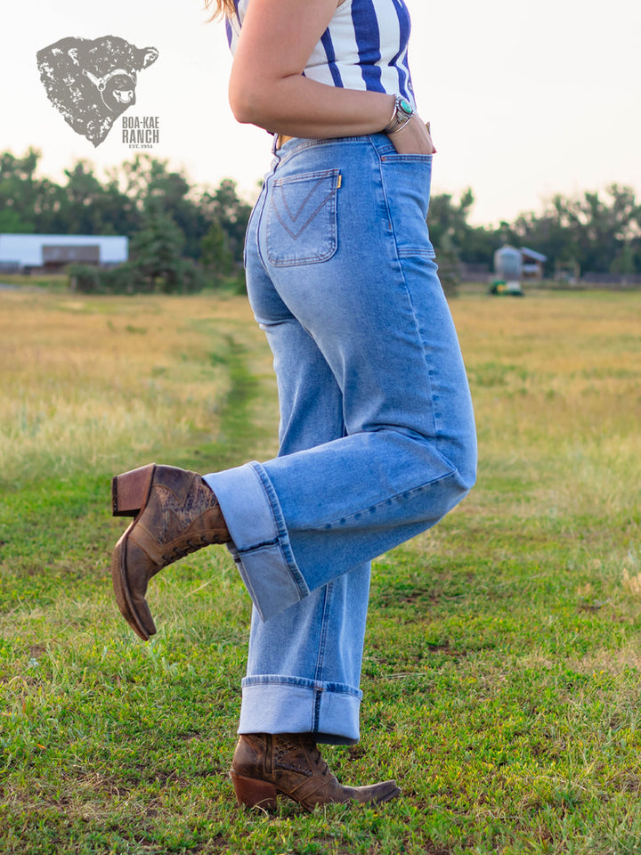 Square Pocket Wide Leg Jeans
